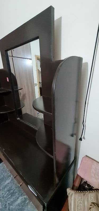 Dressing Table 1