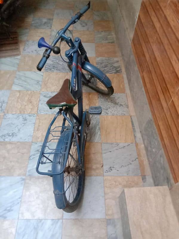 near Rahwali  cantt distance 6 kilometer Cell number 03034387369 1
