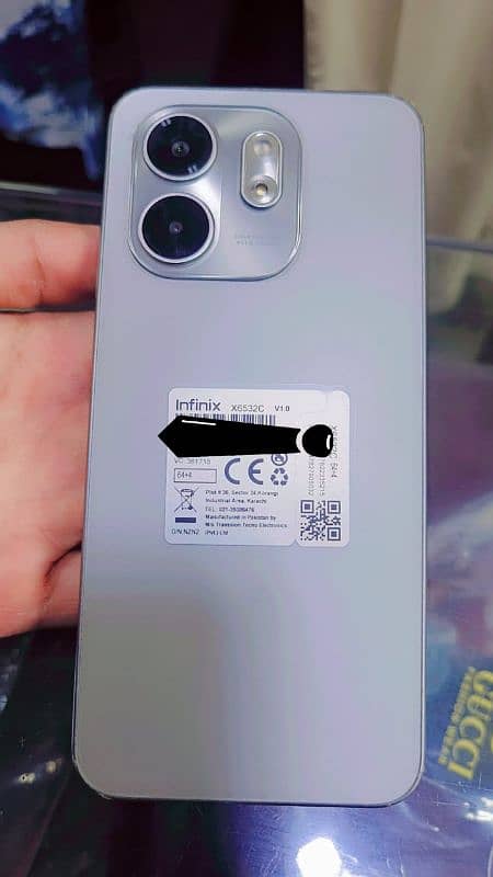 Infinix smart 9 hd 4+4/64 condition 10/10 0