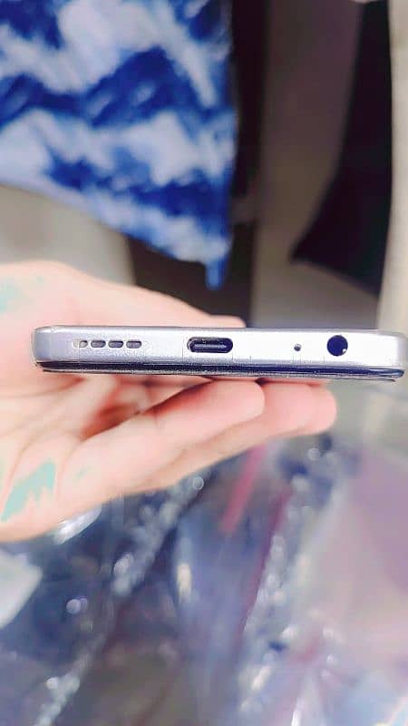 Infinix smart 9 hd 4+4/64 condition 10/10 2