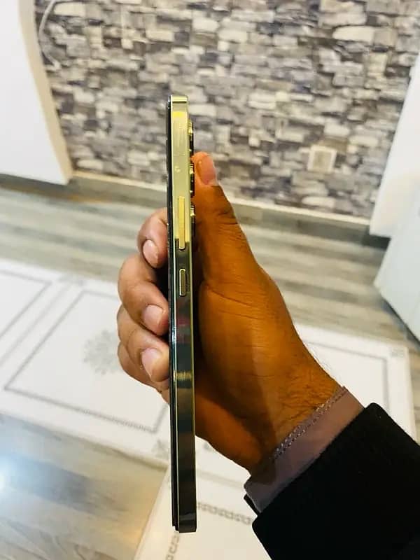 vivo Y100 (8+8 built in/256 gb) Available for sale 5