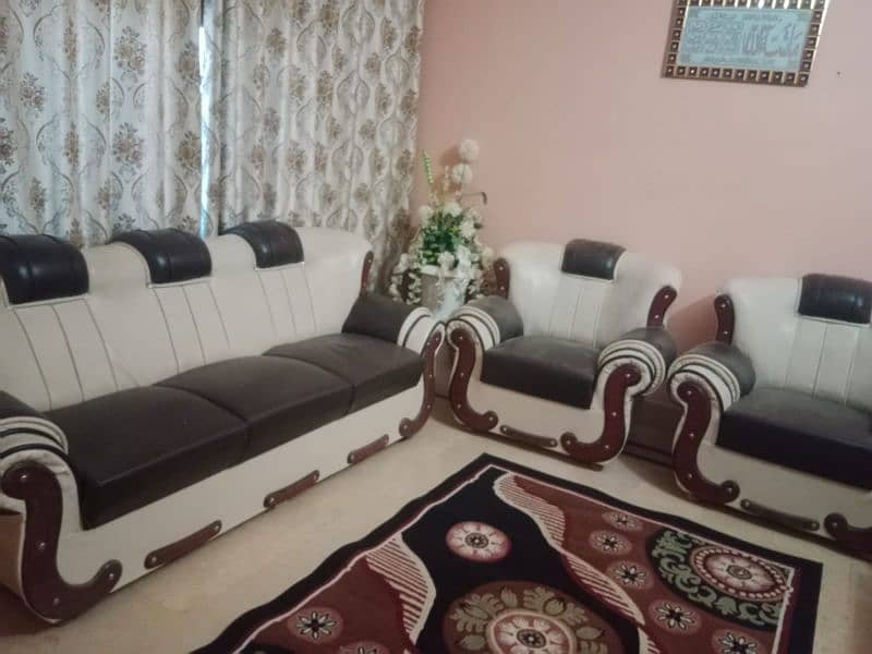 sofa set sell. good condition argent sell 1