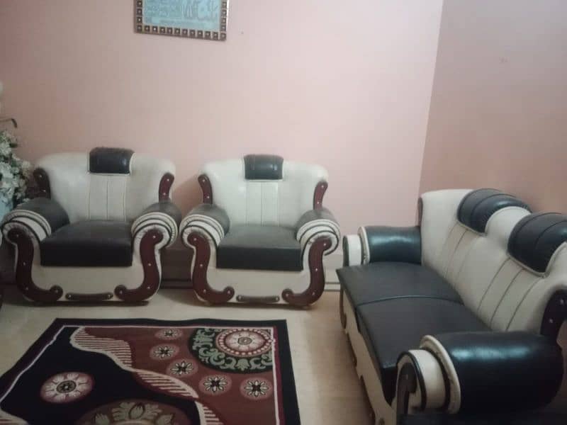 sofa set sell. good condition argent sell 2