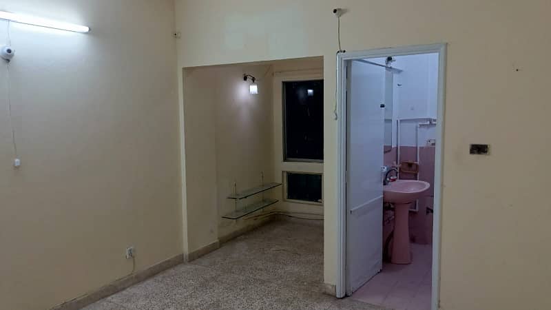 3 Bedroom Apartment for Sale in Clifton Block 3 Park Facing Corner Unit 1