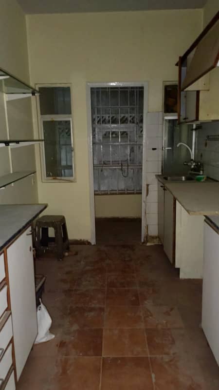 3 Bedroom Apartment for Sale in Clifton Block 3 Park Facing Corner Unit 6