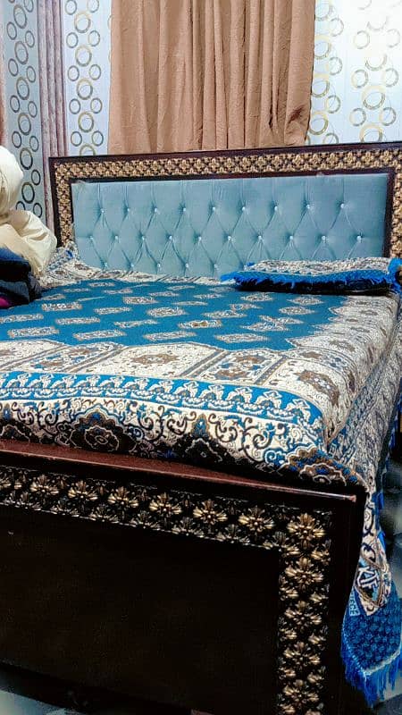 king size double bed 2