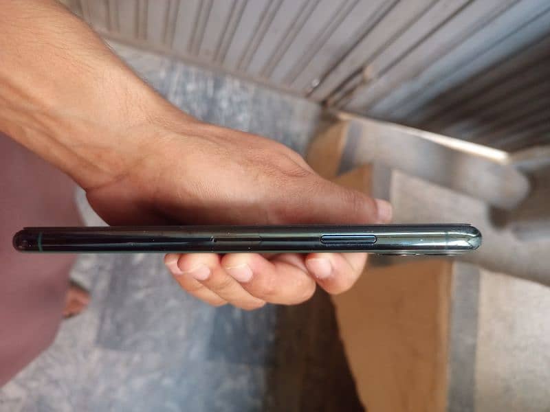 Iphone 11 pro max 5