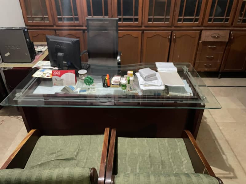 Office large table with glass top, 1 boss  and 2 Client chair 0