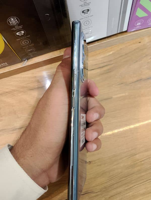 sparx edge 20pro 8+8/256 6