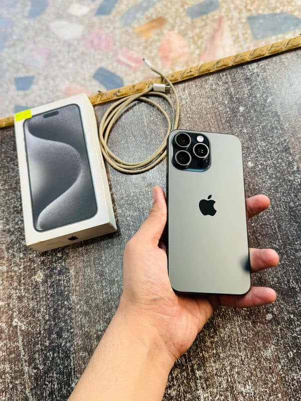 iphone 15 Pro Max Complete Box 0