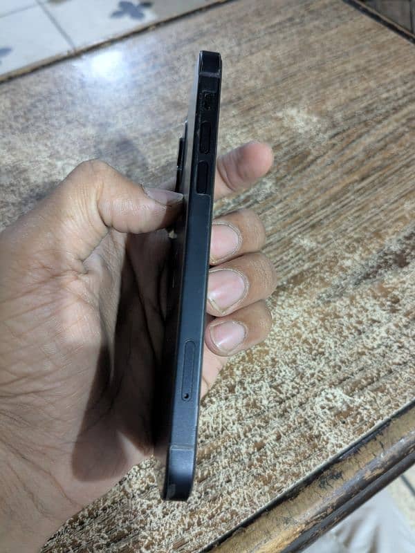 iphone 12   (64Gb) navy blue 3