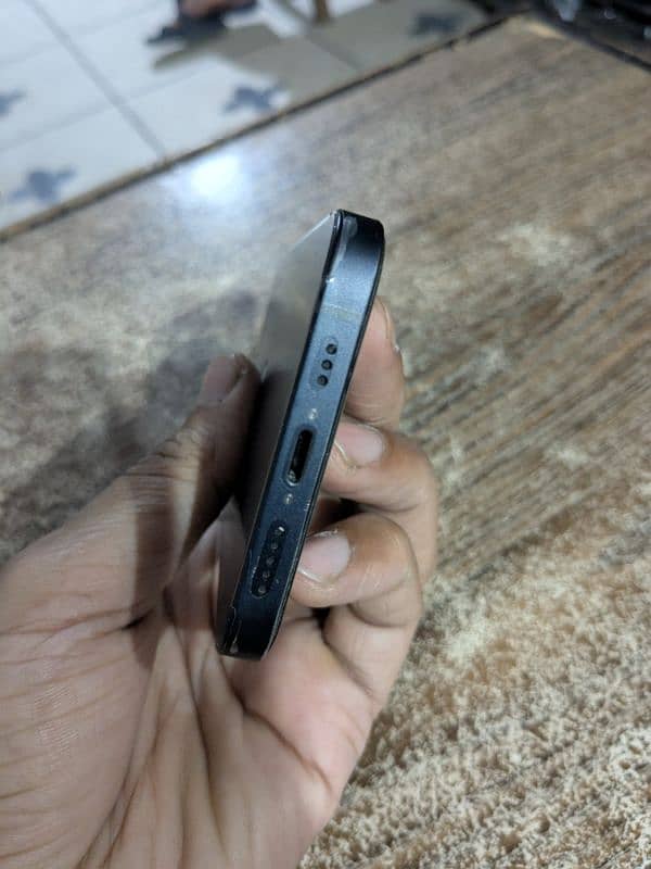 iphone 12   (64Gb) navy blue 5