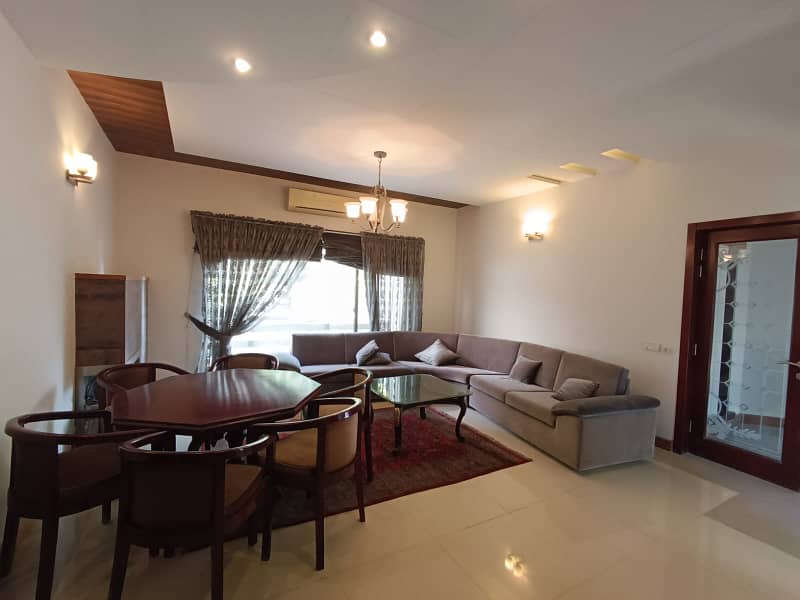 1Kanal owner Buil Beautiful most House For Sale DHA Phase 3 Nera Y block 3