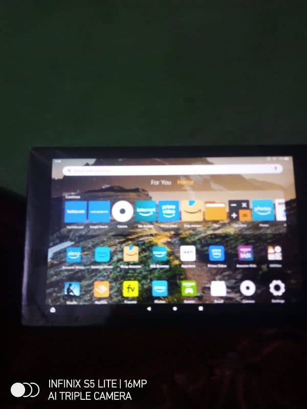 Amazon Fire HD 10 8