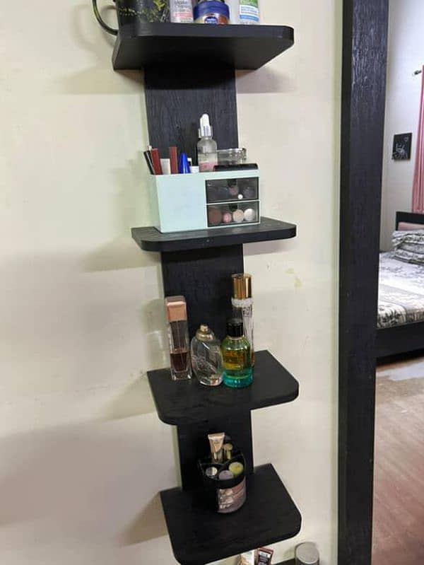 shelf 3