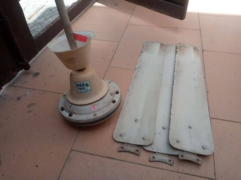 4 Ceiling Fans For Sale 4