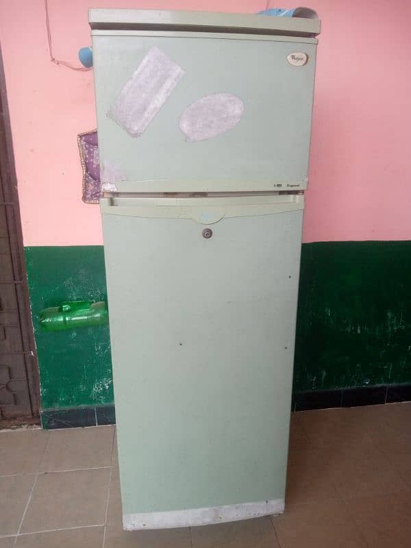 Full size Fridge 0