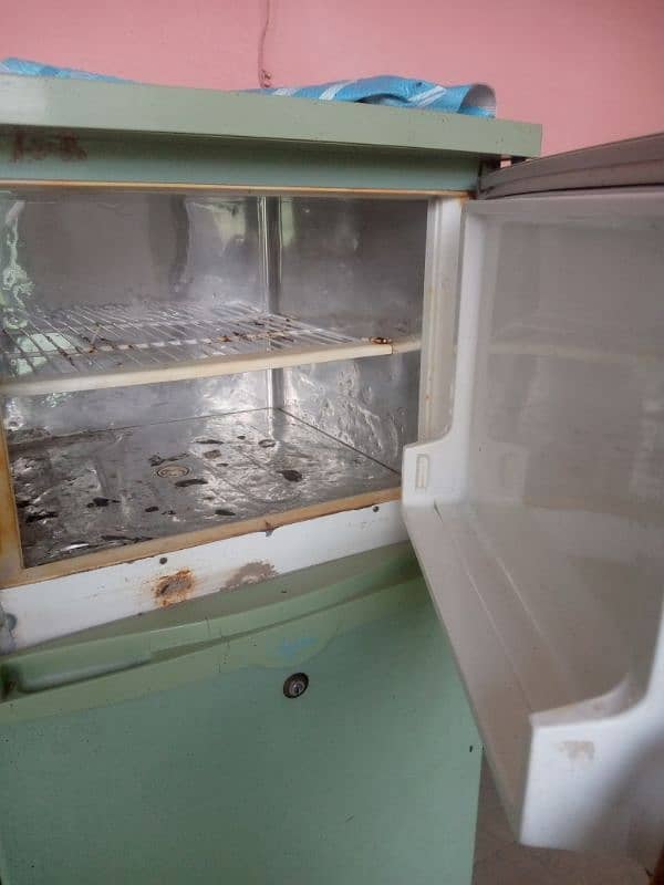 Full size Fridge 3