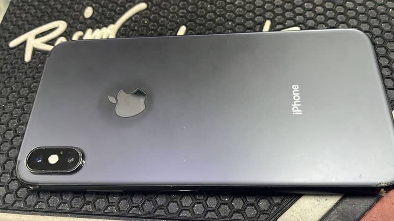 i phone x s max 9