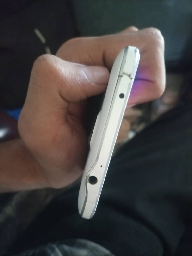 Samsung Note 4 – 3GB RAM / 32GB ROM – 4G – PTA Approved 1