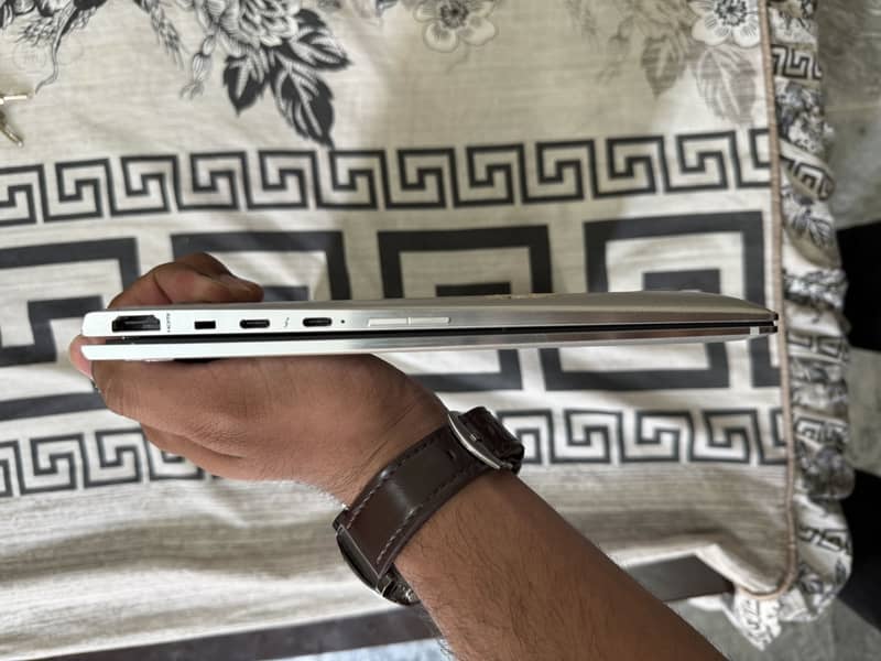 hp elitebook 1030 G3 4