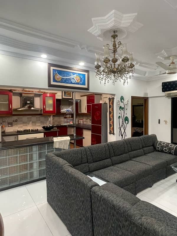 Prime Location 2800 Square Feet Flat In Gulistan-e-Jauhar - Block 10 For rent At Good Location 0