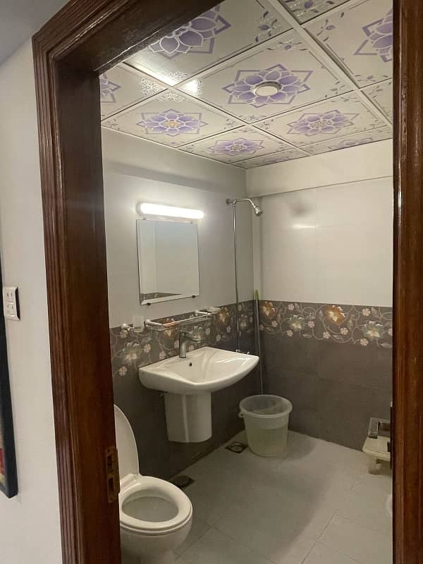 Prime Location 2800 Square Feet Flat In Gulistan-e-Jauhar - Block 10 For rent At Good Location 3