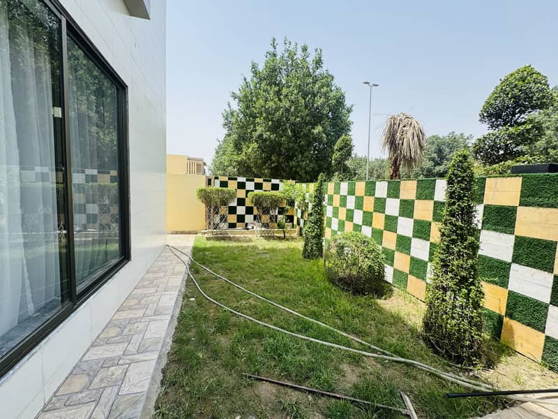 One Kanal Ultra Classic Architect Designer Brand New House For Sale In Bahria Town Lahore 1