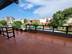 Spacious & Elegant: 10 Marla Family Home for Rent in DHA Phase 5!