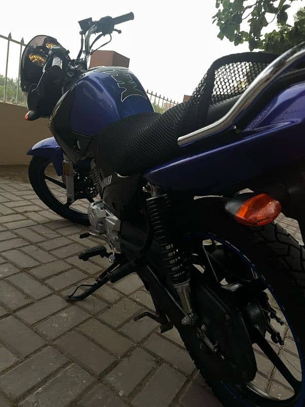 YAMAHA YBR 125 2019/20 4