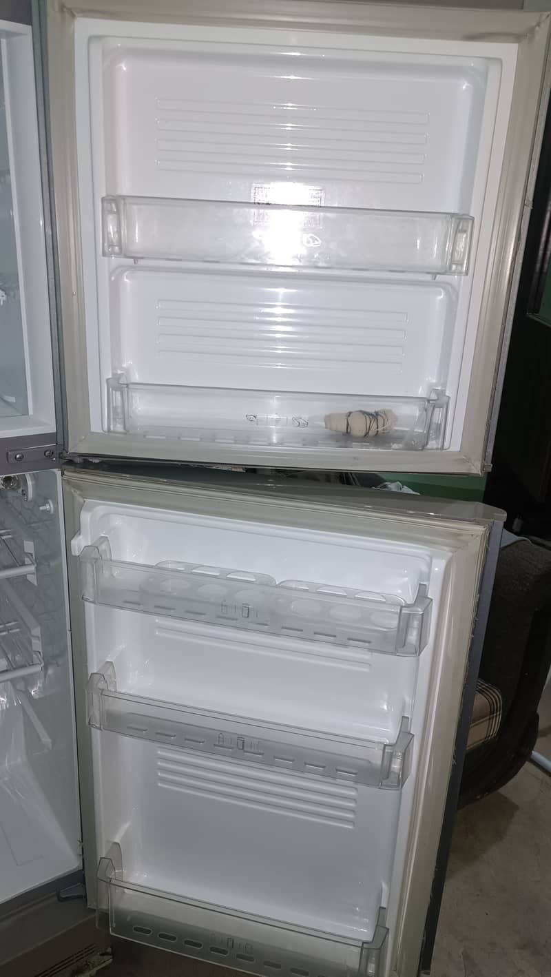 Pel refrigerator 12 cubic 3
