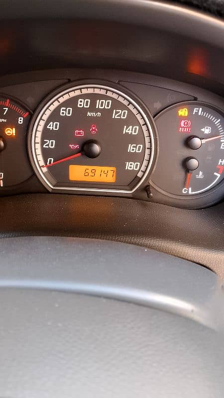 Suzuki Swift DLX 2014 B2B original 5