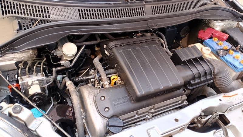 Suzuki Swift DLX 2014 B2B original 7