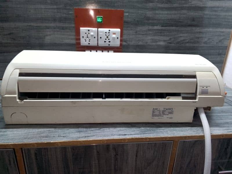 Mitsubishi 1.5 ton ac Mr slim 0