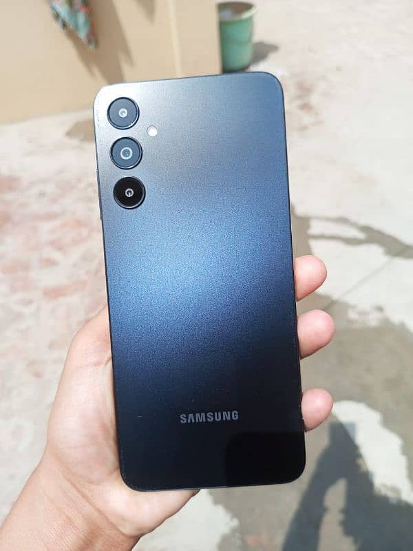 Samsung ao5s new box open 20 days used 0