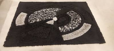 Beautiful Rug |centre carpet For sale