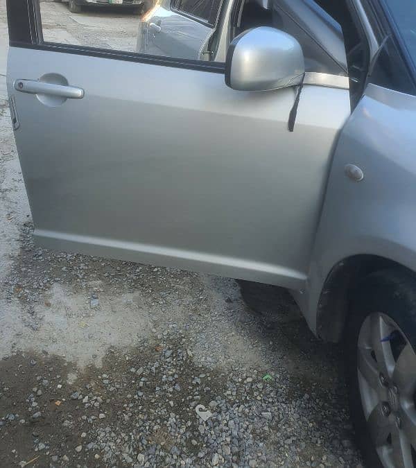 Suzuki Swift 2010 4