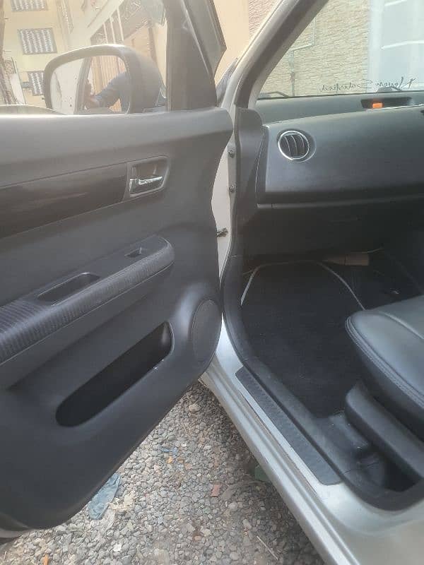 Suzuki Swift 2010 17