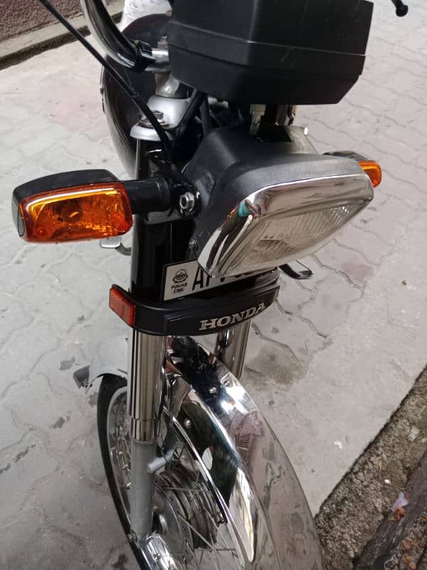 honda cd70 in genuine condition 4