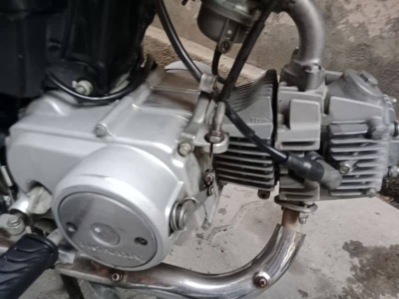 honda cd70 in genuine condition 7