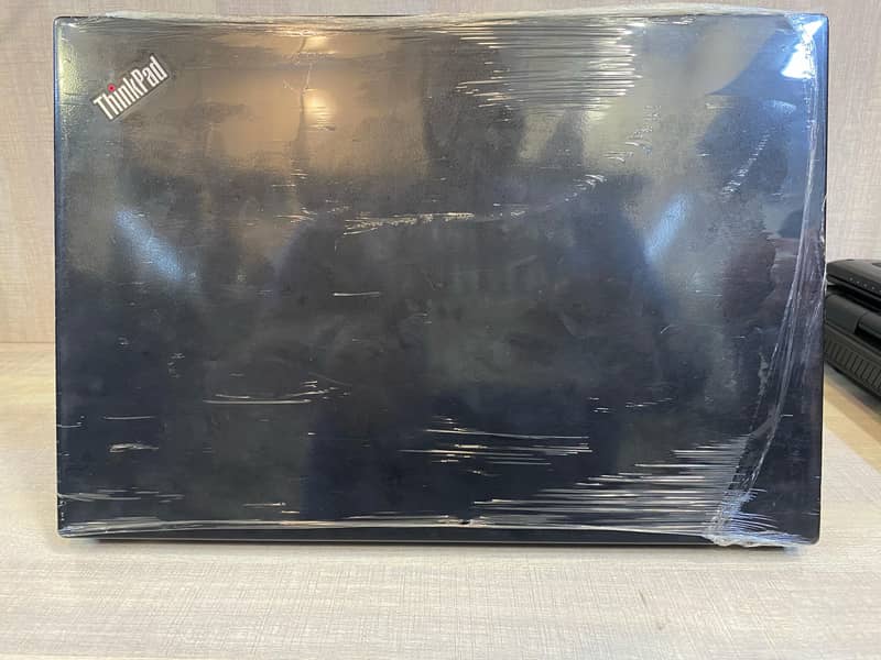 Lenevo T460s Laptop TouchScreen | Core i5 6th Gen | 8Gb ram 256 Gb SSD 3