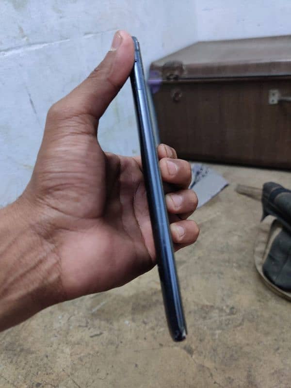 samsung s10 lite 8/128[exchange possible) 2