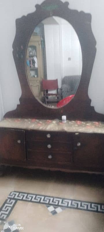Dressing Table used 1