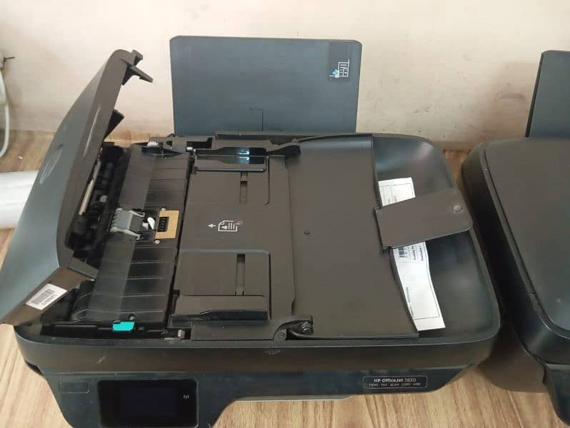 HP officejet printer 3830 5 in 1 with ADF and touch control panel 4