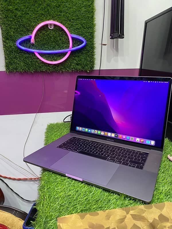 MacBook pro 2020/2019/-03461809478 2