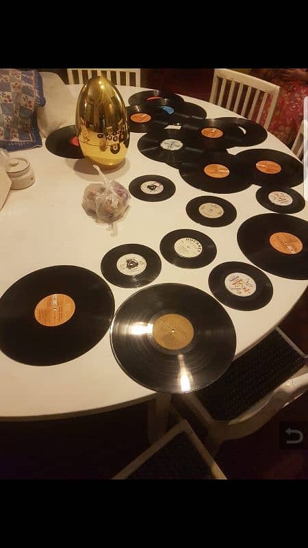 vinyl player with vinyls, 2