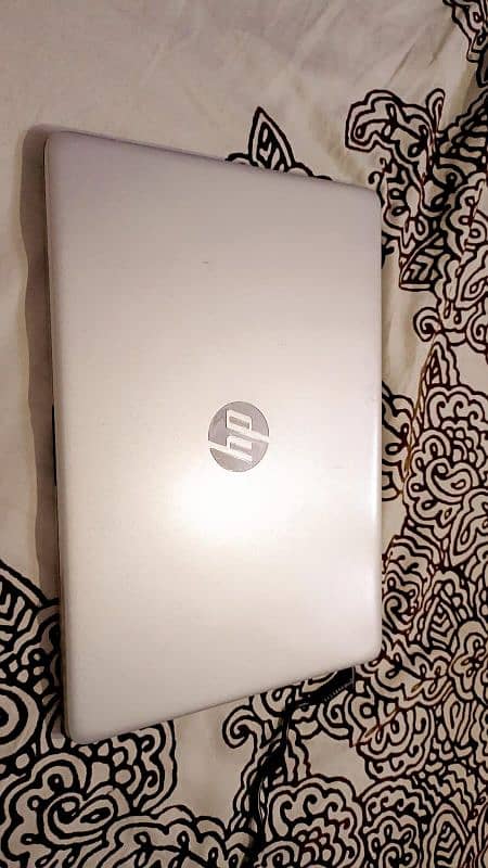 HP CORE I3 10 GENERATION 0