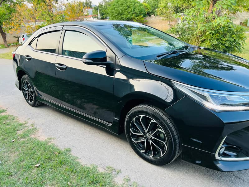 Toyota Corolla Altis Grande X CVT-i 1.8 Black Interior 2024 1