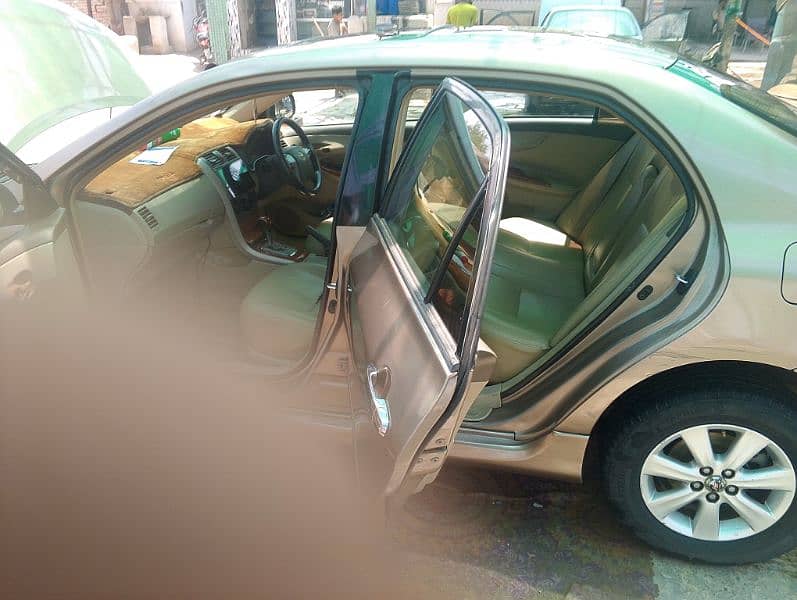 Toyota Corolla Altis 2009 8