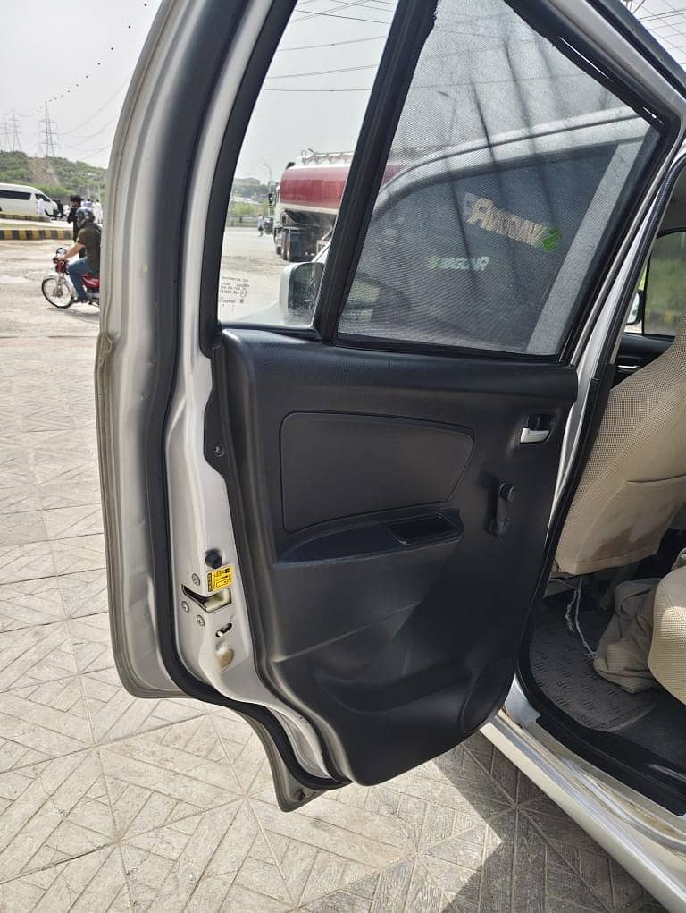 Suzuki Wagon R VXL 2015 - Full Genuine 7
